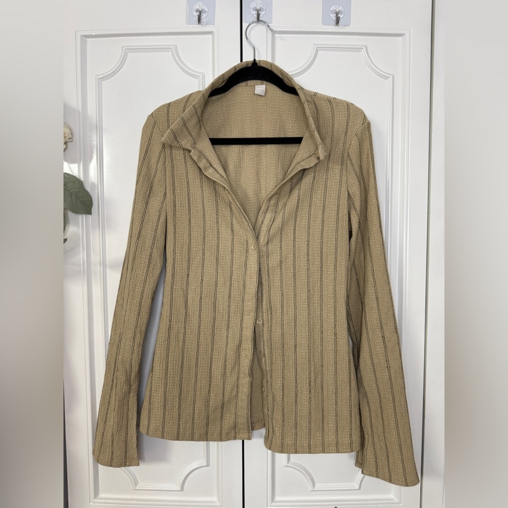 Ribbed Button-Down Long Sleeve Shirt in Beige